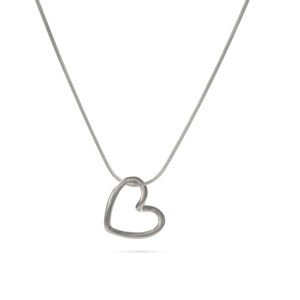 Collar con colgante de corazón abierto en acero inoxidable